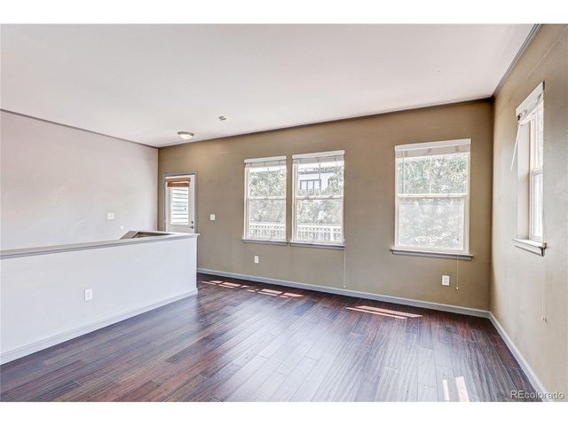 2723 Roslyn St, Denver, CO 80238