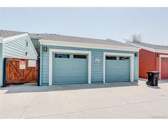 2723 Roslyn St, Denver, CO 80238
