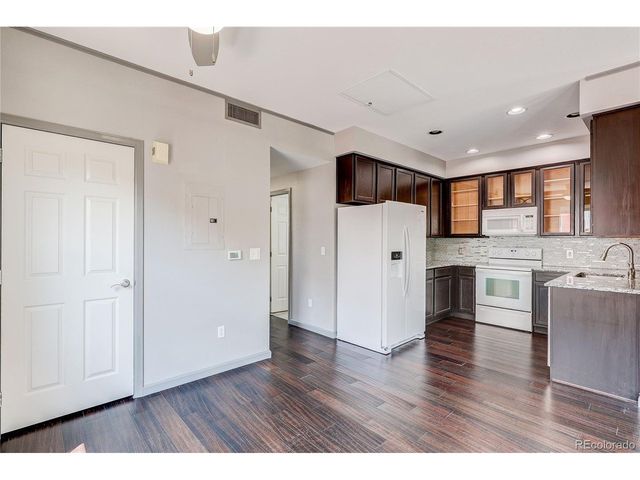 2723 Roslyn St, Denver, CO 80238