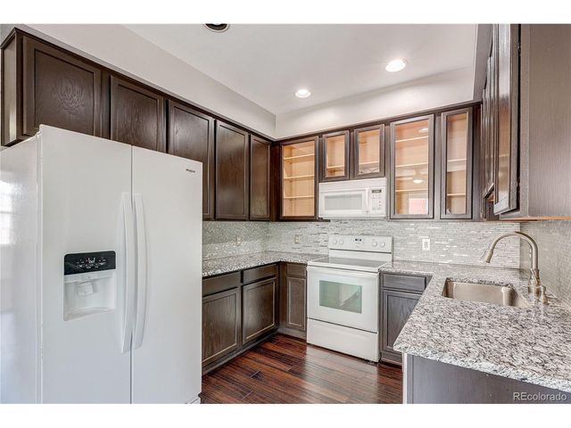 2723 Roslyn St, Denver, CO 80238