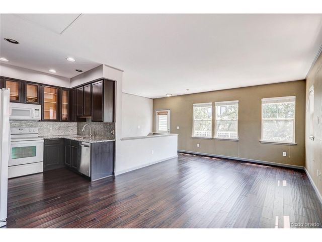 2723 Roslyn St, Denver, CO 80238