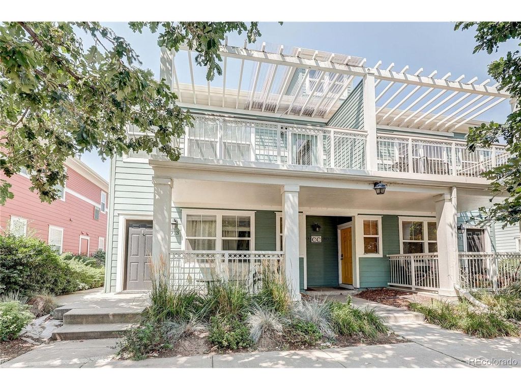 2723 Roslyn St, Denver, CO 80238