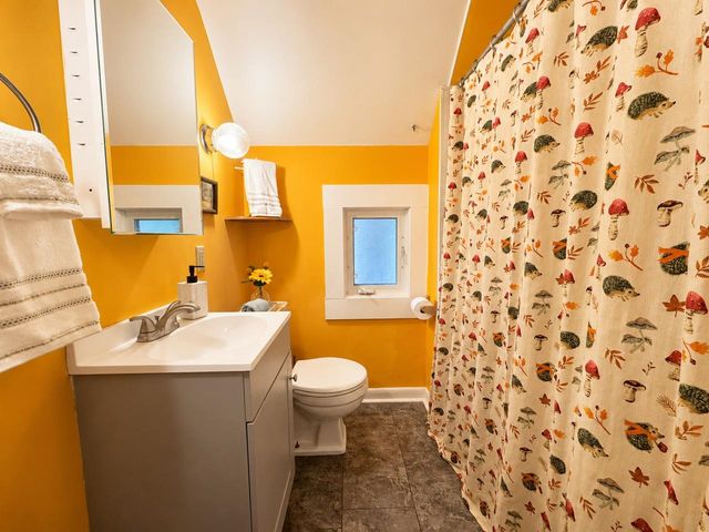 11 Alfred Street, Burlington, VT 05401