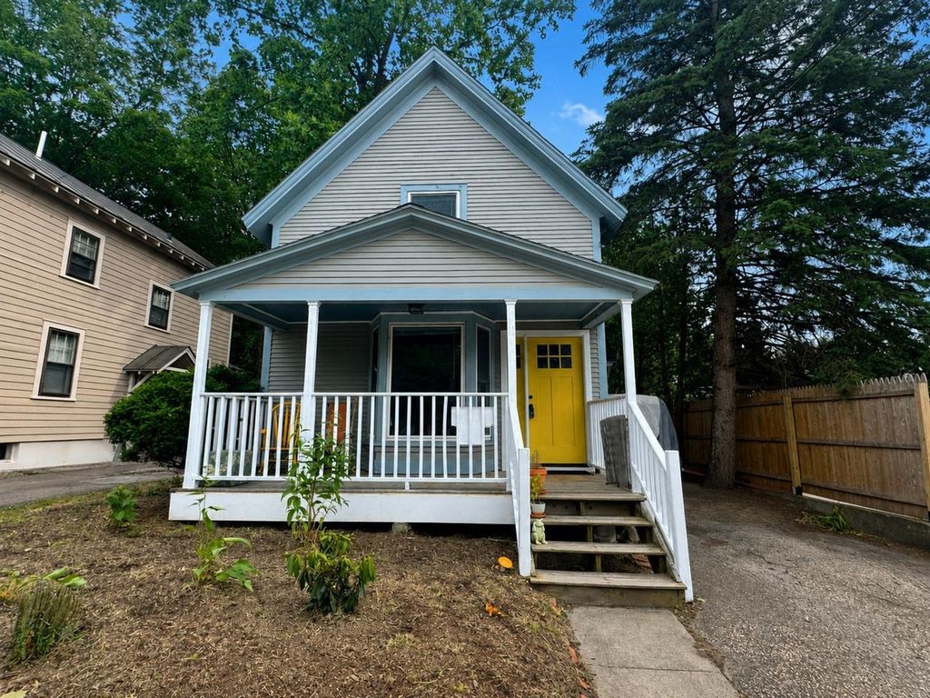 11 Alfred Street, Burlington, VT 05401