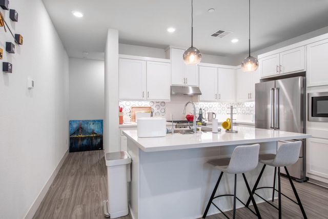 1420 Civic Center Drive 2, Santa Clara, CA 95050