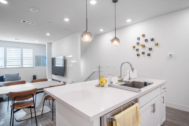 1420 Civic Center Drive 2, Santa Clara, CA 95050