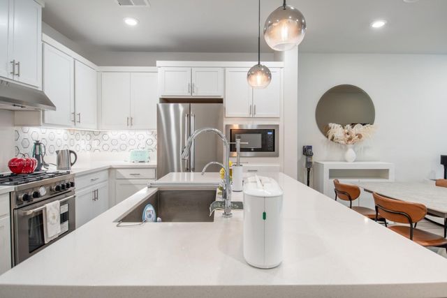 1420 Civic Center Drive 2, Santa Clara, CA 95050