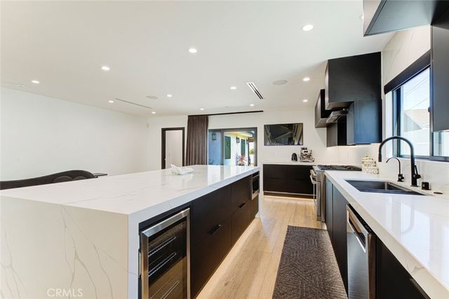 1553 Western, Glendale, CA 91201