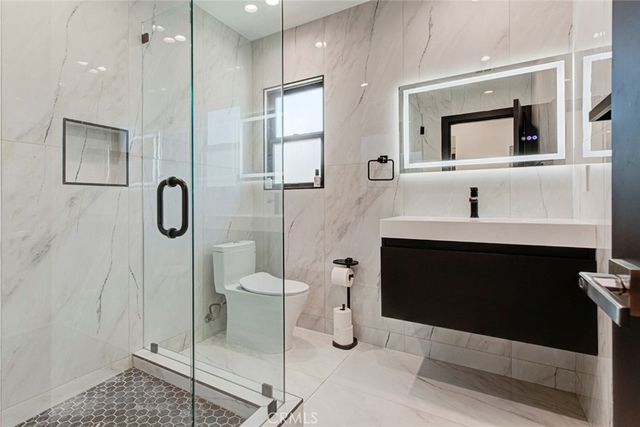 1553 Western, Glendale, CA 91201