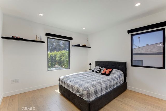 1553 Western, Glendale, CA 91201