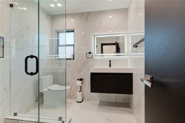 1553 Western, Glendale, CA 91201
