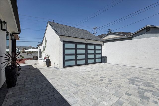 1553 Western, Glendale, CA 91201