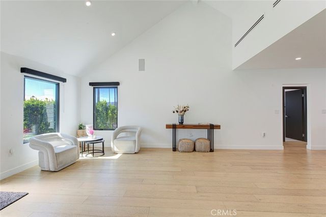 1553 Western, Glendale, CA 91201