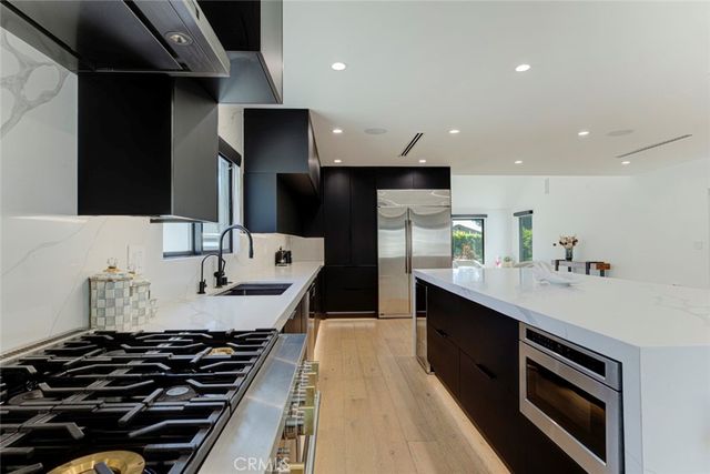 1553 Western, Glendale, CA 91201