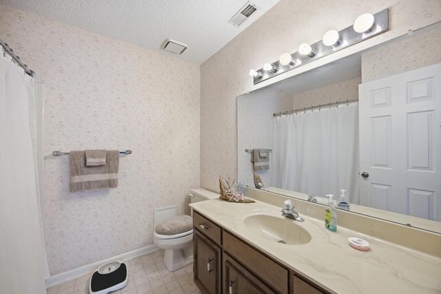 6595 Hickory Meadow Drive, Chattanooga, TN 37421