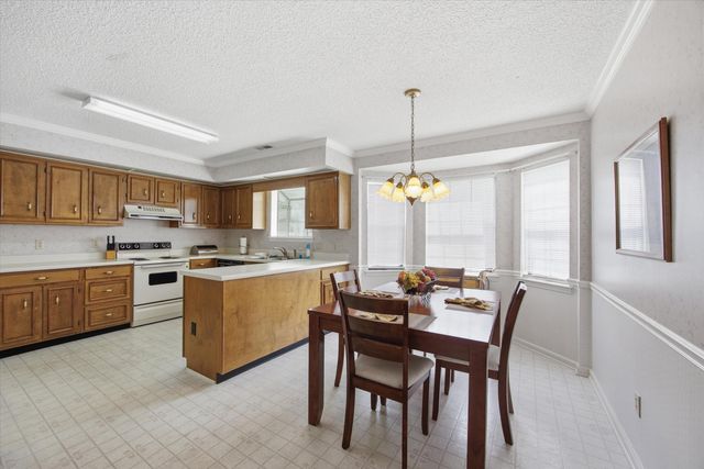 6595 Hickory Meadow Drive, Chattanooga, TN 37421