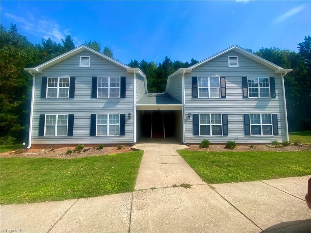 21 Meadowood Glen Way D, Greensboro, NC 27409