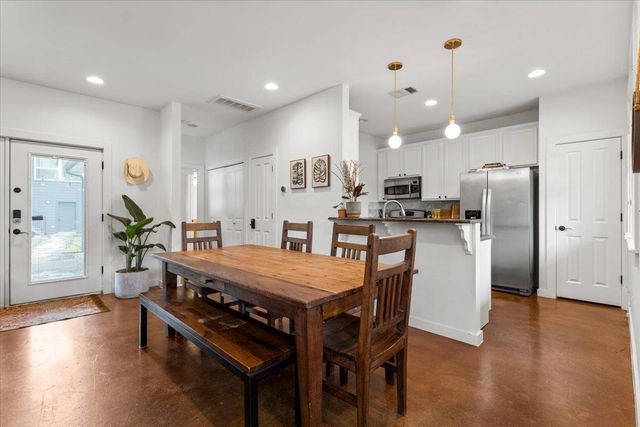 1914 Garden ST, Austin, TX 78702