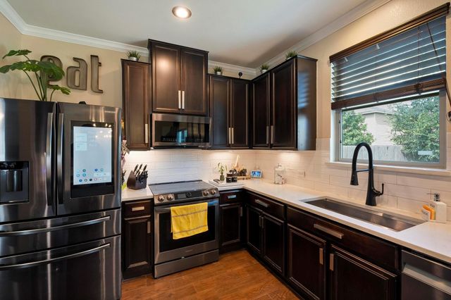 11212 Whitefaulds DR, Austin, TX 78754