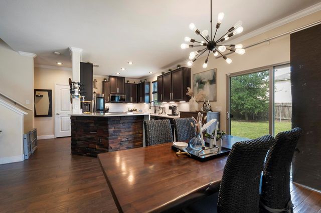 11212 Whitefaulds DR, Austin, TX 78754