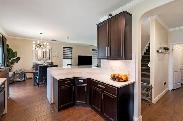 11212 Whitefaulds DR, Austin, TX 78754