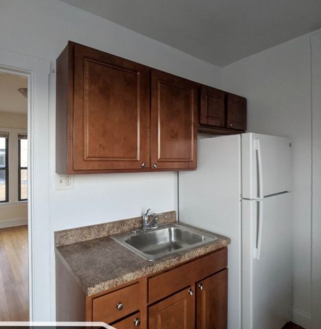 2651 N Spaulding Avenue 3E, Chicago, IL 60647