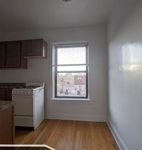 2651 N Spaulding Avenue 3E, Chicago, IL 60647