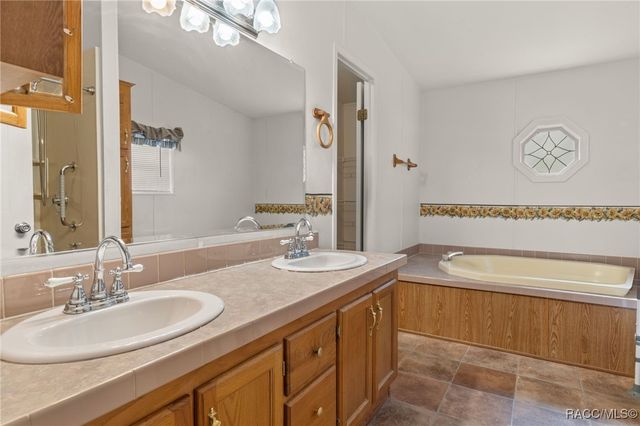 8566 E Beacon Court, Floral City, FL 34436