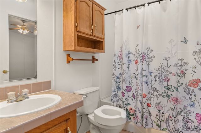 8566 E Beacon Court, Floral City, FL 34436