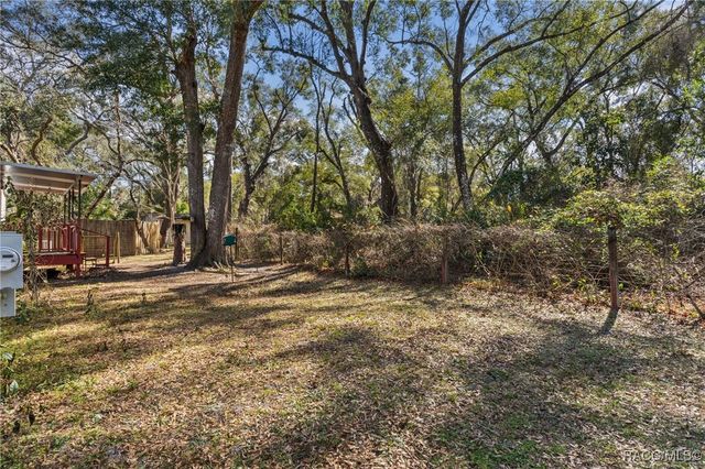 8566 E Beacon Court, Floral City, FL 34436