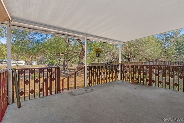 8566 E Beacon Court, Floral City, FL 34436