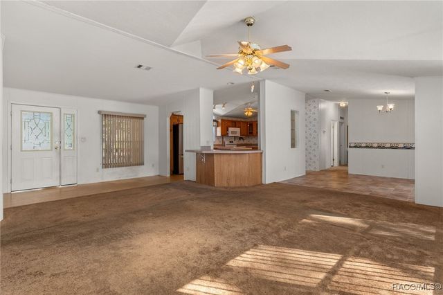 8566 E Beacon Court, Floral City, FL 34436