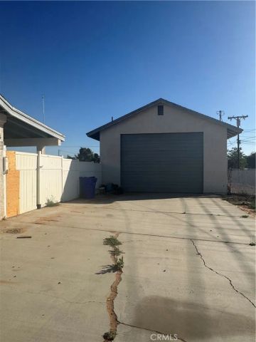 20635 Tonawanda Road, Apple Valley, CA 92307