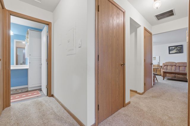 2543 Harvest Drive, Crown Point, IN 46307