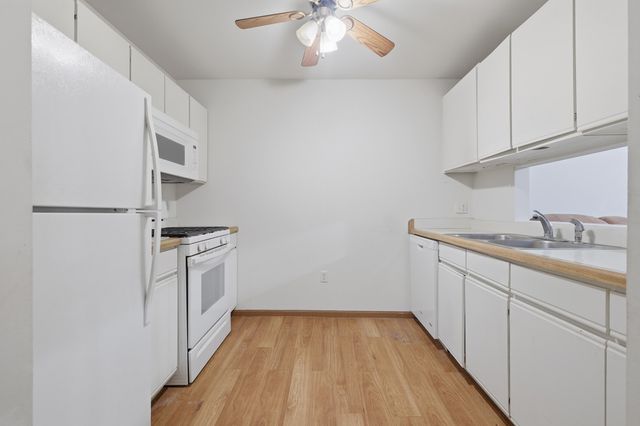 2543 Harvest Drive, Crown Point, IN 46307