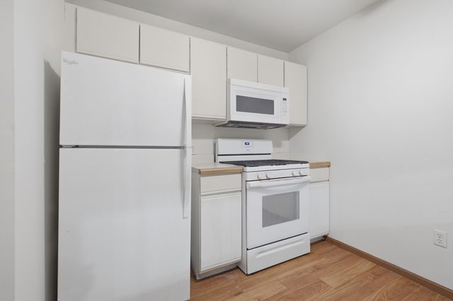 2543 Harvest Drive, Crown Point, IN 46307