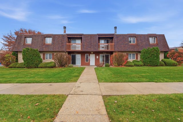 2543 Harvest Drive, Crown Point, IN 46307