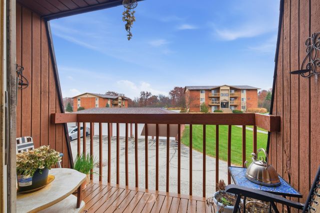 2543 Harvest Drive, Crown Point, IN 46307