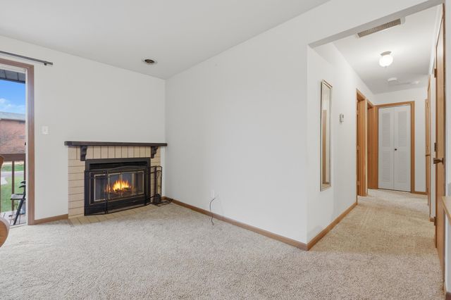 2543 Harvest Drive, Crown Point, IN 46307