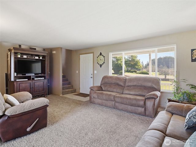 123 Upland Vista Drive, Chehalis, WA 98532