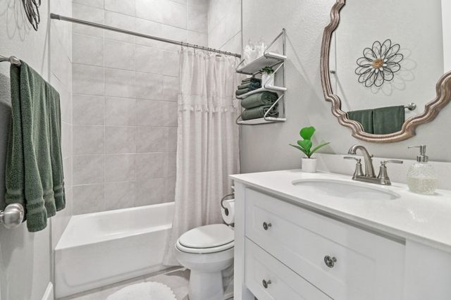 2730 Christine Lane, Midlothian, TX 76065