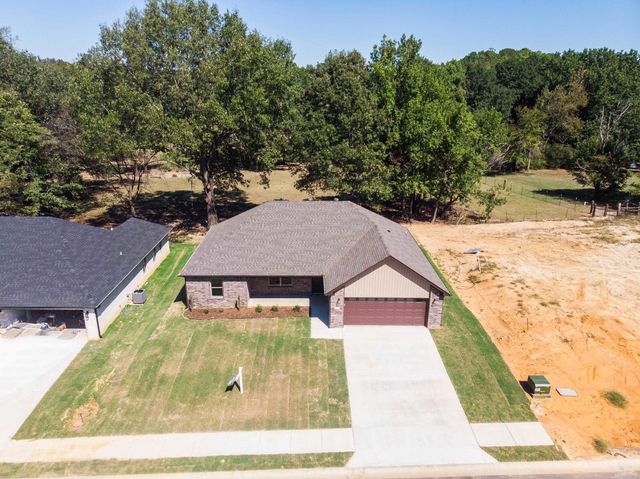 310 Millie Court, Austin, AR 72007