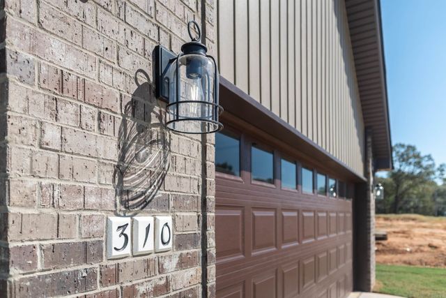 310 Millie Court, Austin, AR 72007