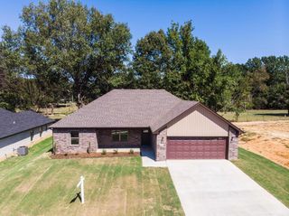 310 Millie Court, Austin, AR 72007