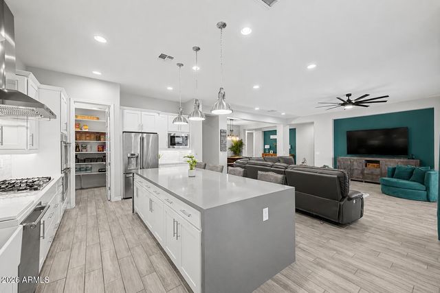 10603 E Tumbleweed Avenue, Mesa, AZ 85212