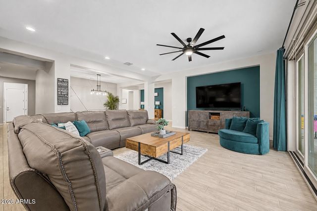 10603 E Tumbleweed Avenue, Mesa, AZ 85212