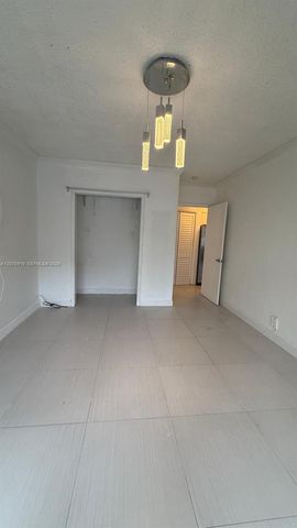 9241 Collins 1, Surfside, FL 33154