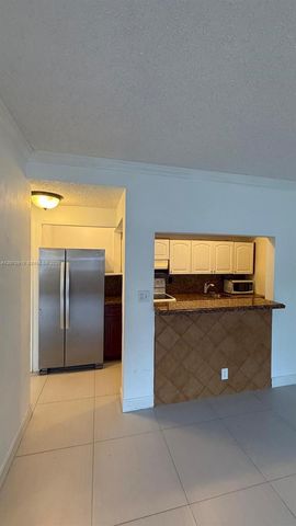 9241 Collins 1, Surfside, FL 33154