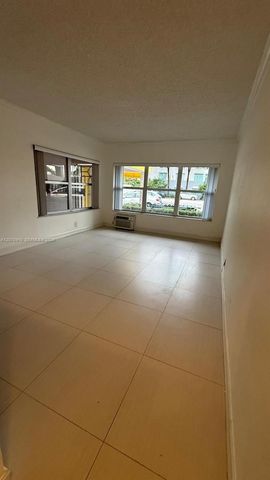 9241 Collins 1, Surfside, FL 33154