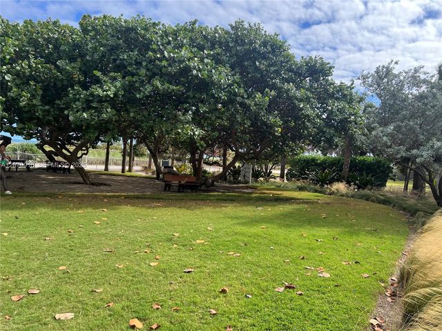 9241 Collins 1, Surfside, FL 33154